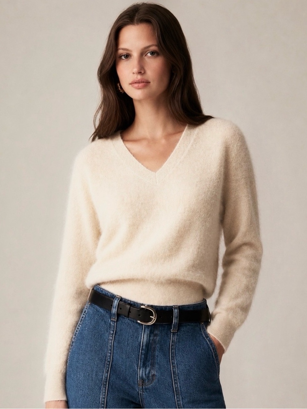 J. Crew Brushed 100% cashmere V-neck sweater Sz Medium Color ivory Heather Linen - Picture 1 of 7